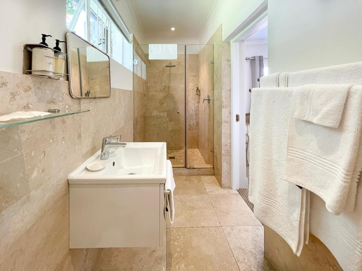 Petit Ermitage Bed & Breakfast Franschhoek Dış mekan fotoğraf